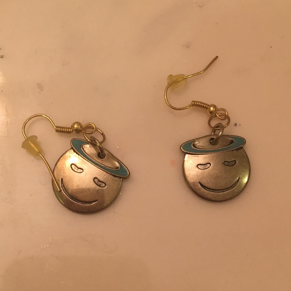 Earring - Picture 2 of 2